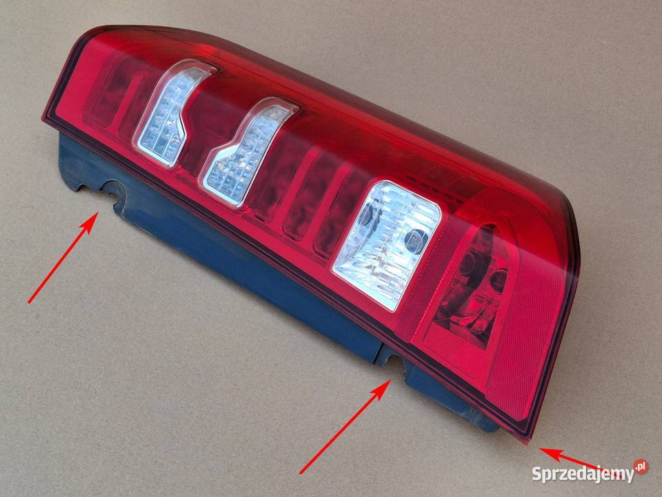 MERCEDES TOURISMO CITARO TRAVEGO LAMPA PRAWY TYŁ lubuskie Bieleń