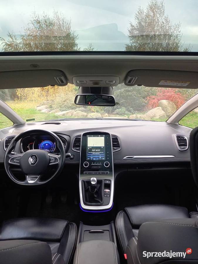 Renault Scenic 2017 wersja Initiale Paris 1197cm3