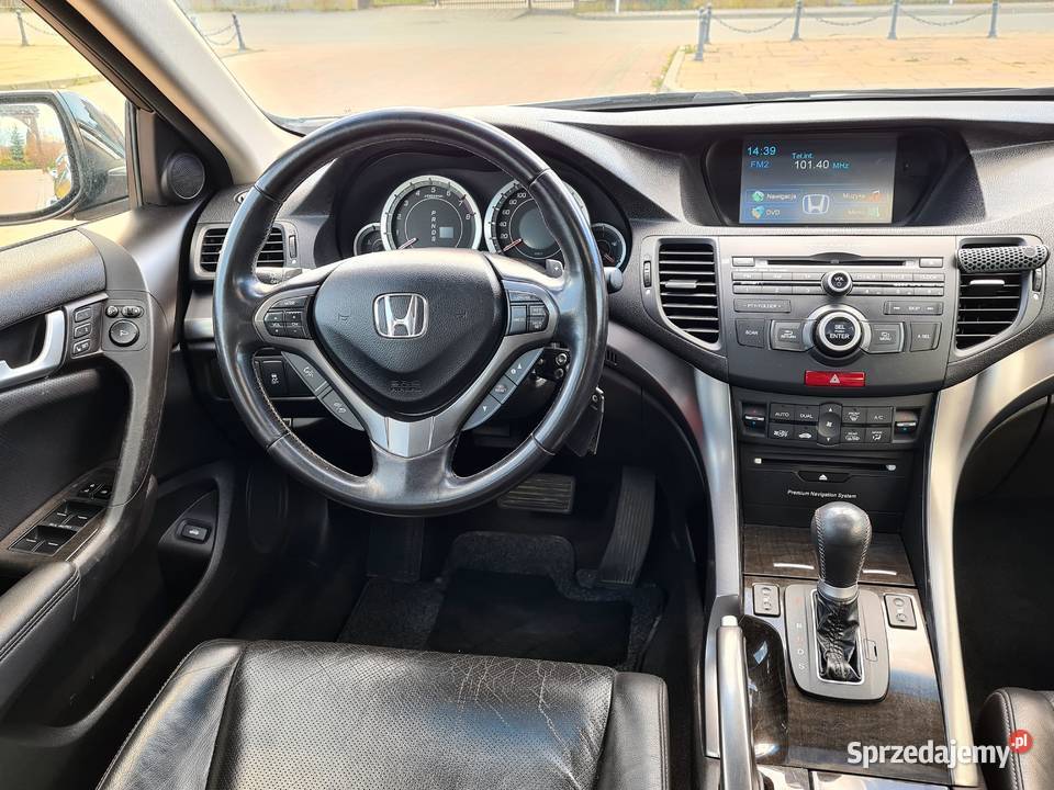 Honda Accord Executive 20 iVTEC 156 Automat Rok produkcji 2012 Tarnów