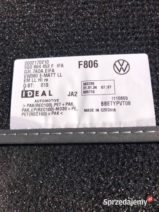 Oryginalne nowe dywaniki welurowe VW GOLF 8
