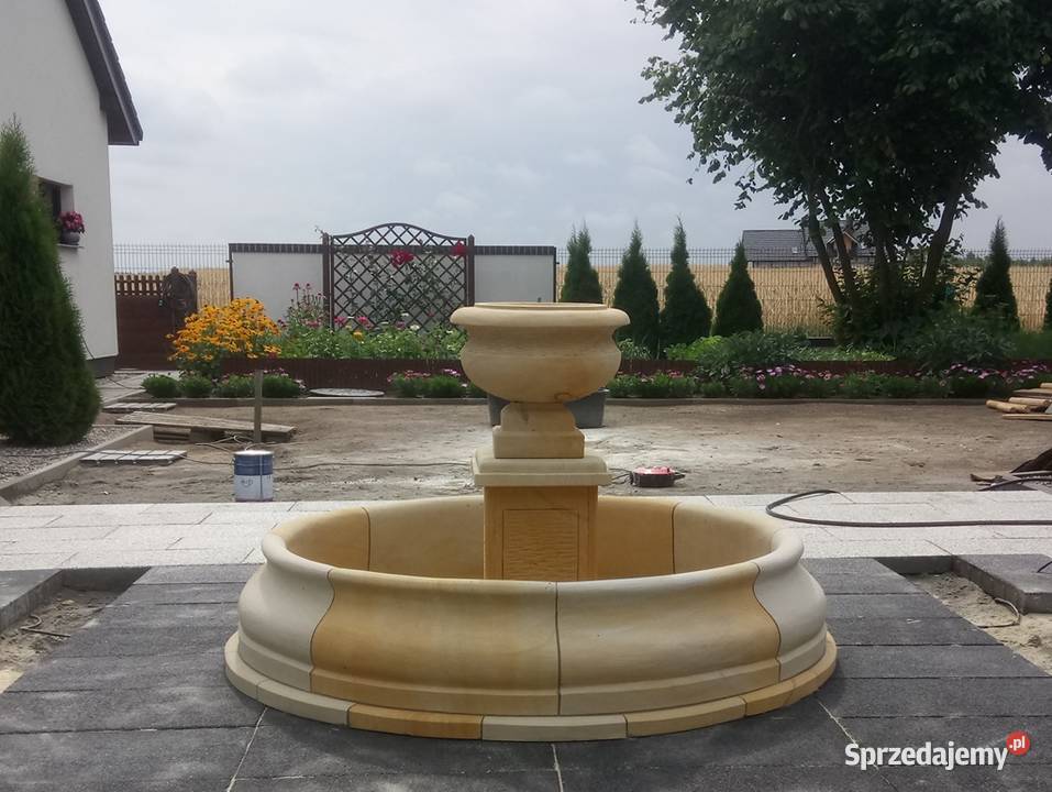 Fontanna piaskowiec kamień naturalny dolnośląskie Kamienna Góra
