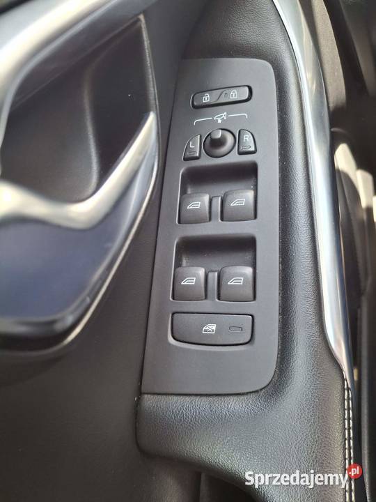 Volvo V40 T4 180 Automat Panorama Kamera Navi