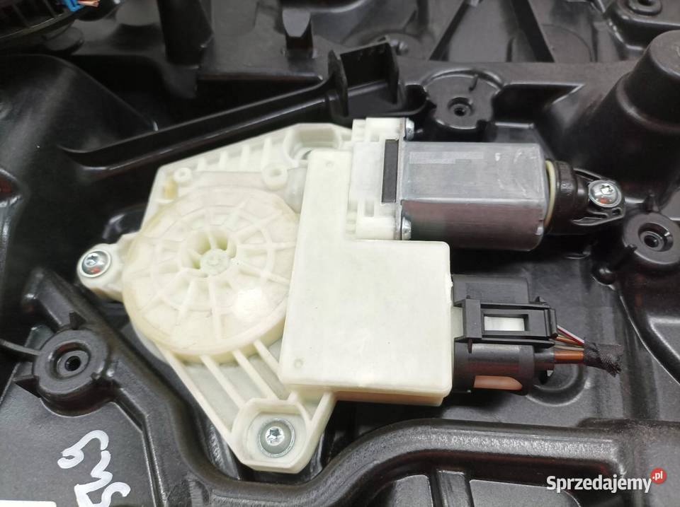 MECHANIZM SZYBY PRAWY TYŁ SEDAN Bmw Seria 5 VII