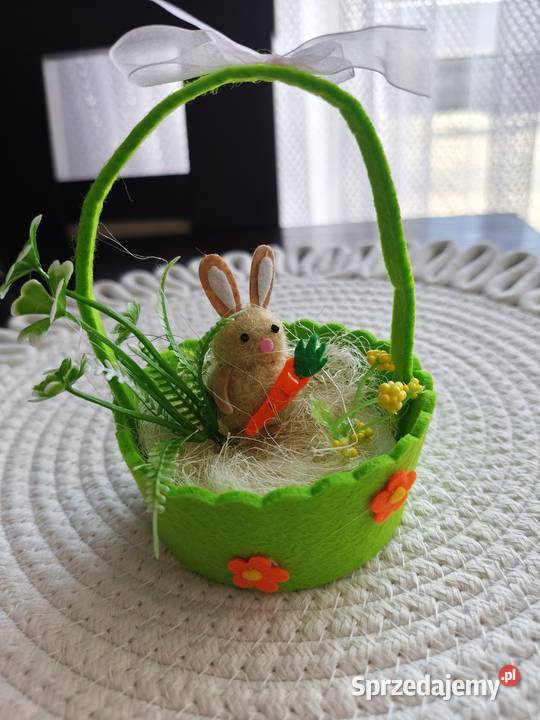 Koszyczek z dekoracja Dębica sprzedam