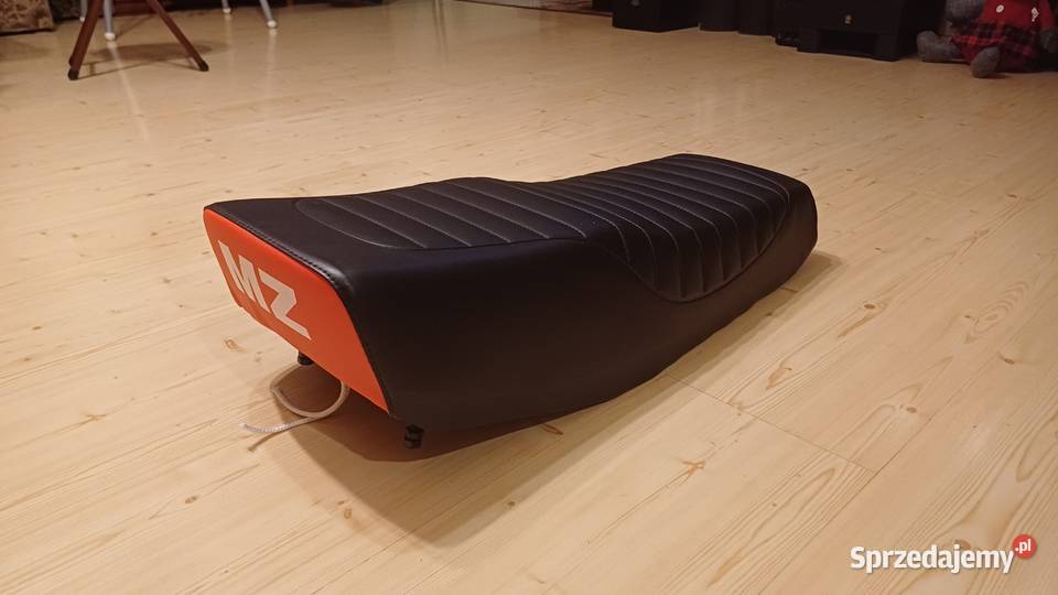 Nowy Fotel siedzisko kanapa siodło MZ ETZ 150 Zduńska Wola