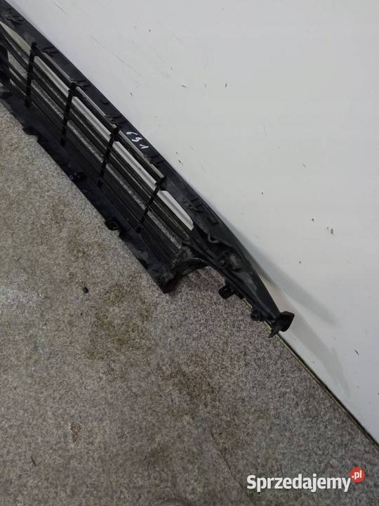 KRATKA KRATKA ZDERZAKA DOLNA YARIS IV Toyota osobowe