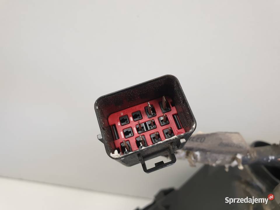 LAMPA PRAWA Volvo S60 I V70 II LIFT PRZEDNIA osobowe lubelskie Rudka