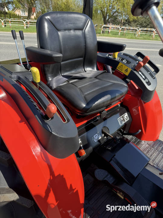 Traktor Taro B40 HST z ładowaczem czołowym 40 dolnośląskie