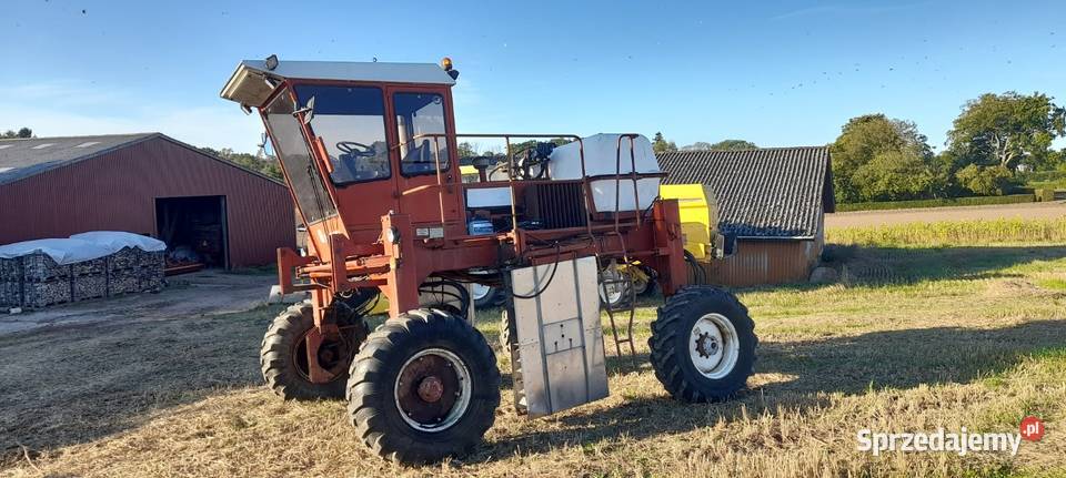 Opryskiwacz samojezdny do porzeczek Buk