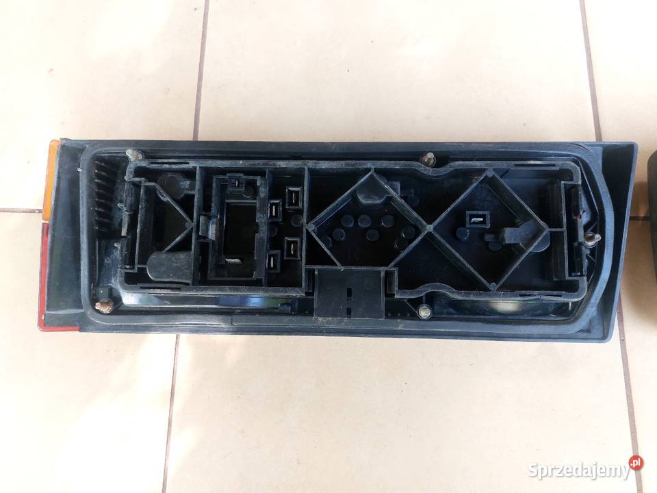 Volkswagen Golf I Mk1 tylne lampy VW tył osobowe Sieciechów