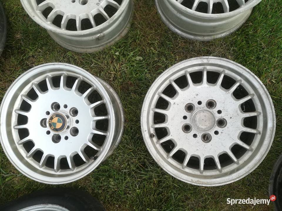 STYLING TRX2 BMW E28 E24 Felgi 5x120 Rozmiar 15"