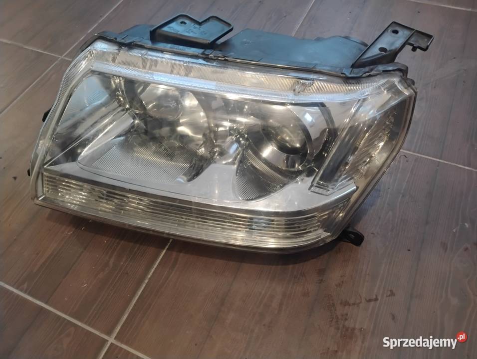 Reflektor lewy Suzuki Grand Vitara lubelskie Chełm sprzedam