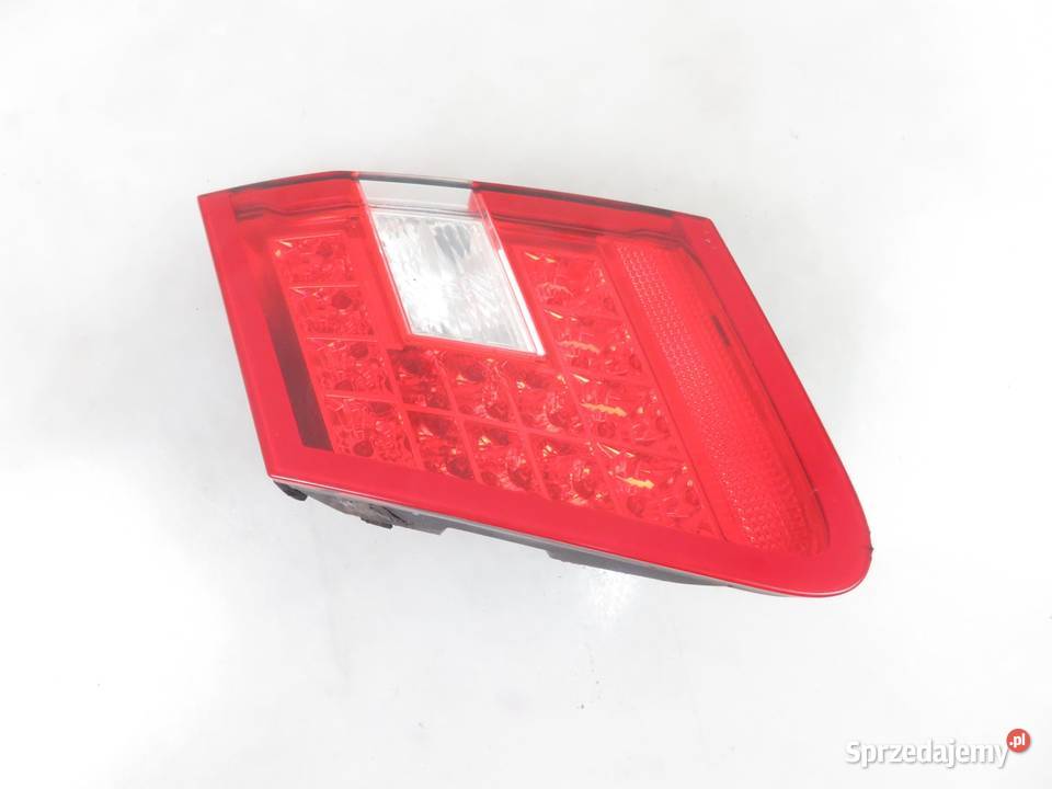LAMPA PRAWA TYLNA KLAPA MERCEDES W212 2128200864