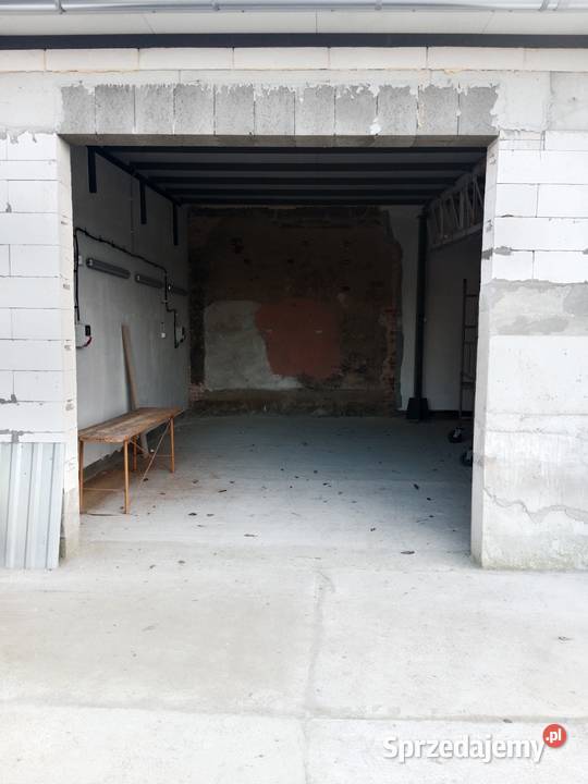 Parking garaż na auto maszyny i narzędzia murowany Opole
