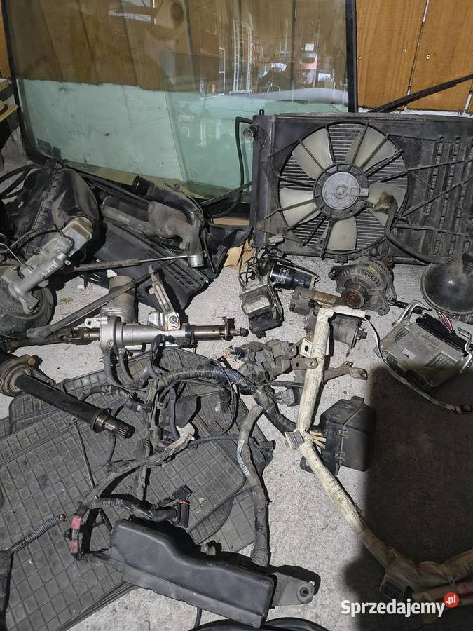 Corolla E12 alternator rozrusznik szyba czołowa Pozostałe Brzesko