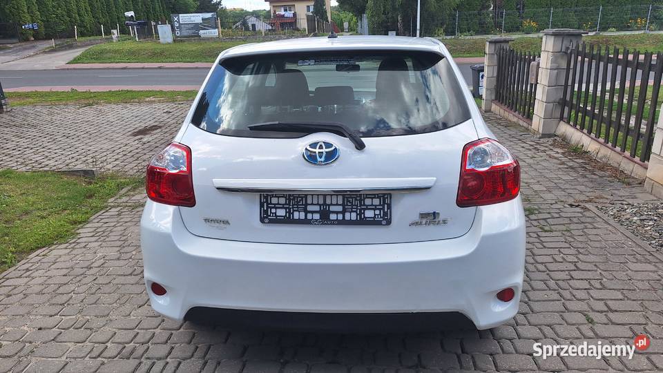 Toyota Auris Hybryda Szwajcaria Lublin