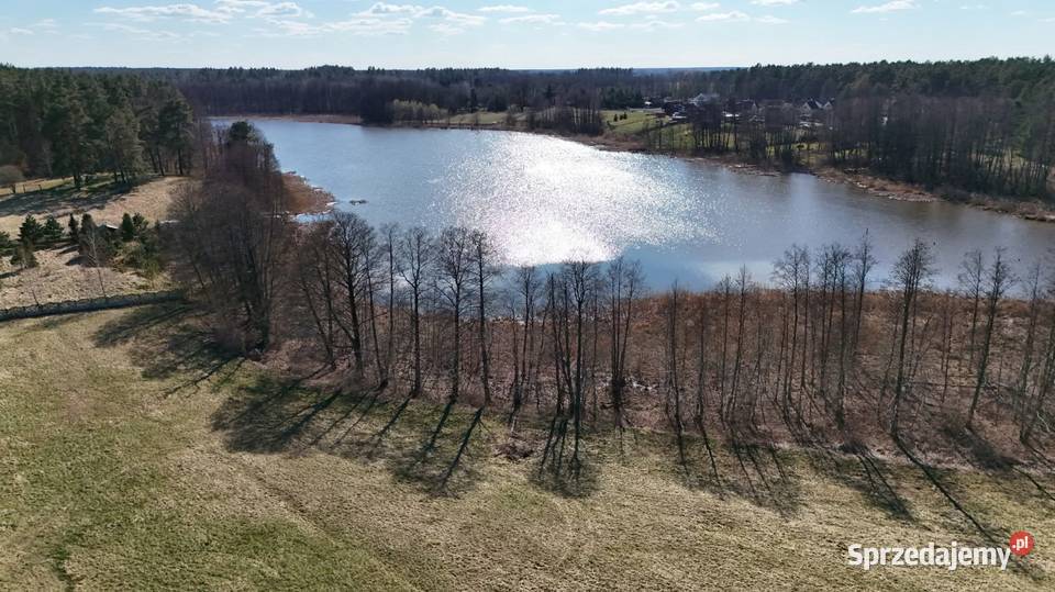 Działka rolna z linią brzegową jeziora Wygryny w