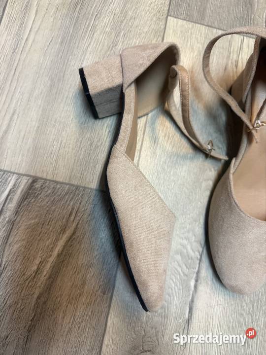 40 Beżowe baleriny wieczorowe z zapięciem Nowe Kraków sprzedam