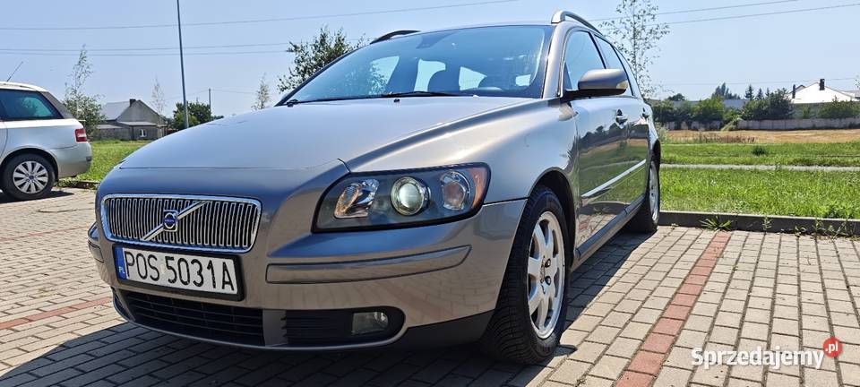 Sprzedam prywatne auto marki Volvo V50 Rok produkcji 2004
