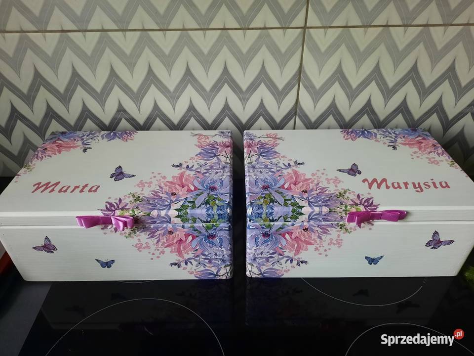 Kuferek kwiatowy z imieniem decoupage urodziny Rękodzieło opolskie Kędzierzyn-Koźle