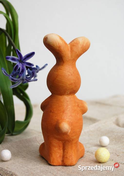 Zając wielkanocny z pisanką figurka ceramika Lublin