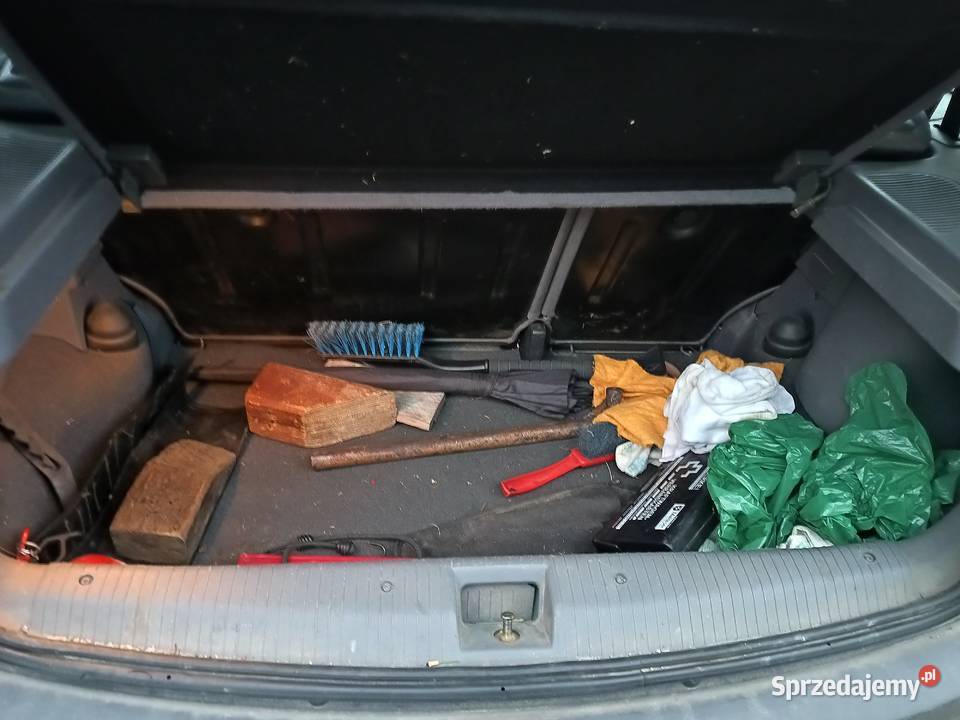 Opel Corsa c 10 benzyna klima właściciel 10 lat Wołoskowola