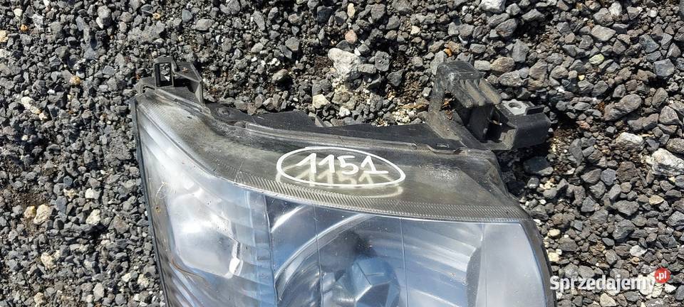 Nissan x trail lampa lewa przednia t30 2001 2006