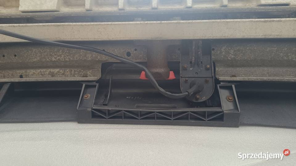 Zderzak tył BMW E39 sedan hak wypinany przedlift Tąpkowice