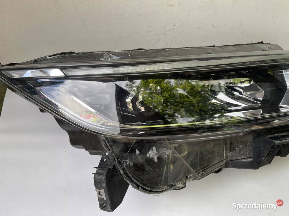 NISSAN QASHQAI J11 LIFT PRAWA LAMPA PRZÓD Motoryzacja Ostroróg