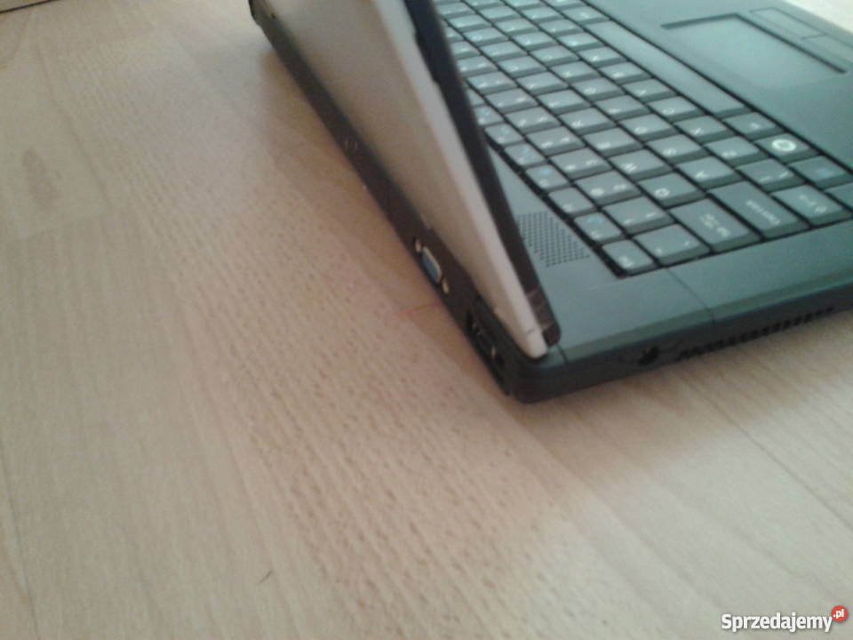 Fujitsu Siemens AMILO Li 1718 Lekko uszkodzony