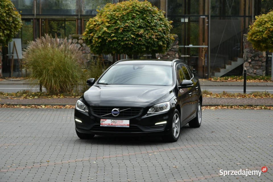 Volvo V60 20d 120 Manual 2015r LED NAVi TEMPOMAT VAT marża Kampinos sprzedam
