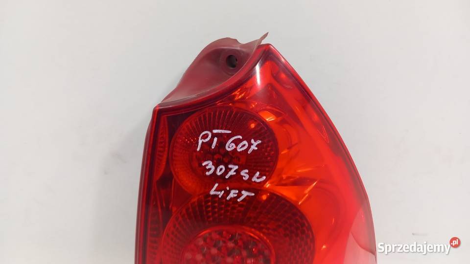 PEUGEOT 307 SW LIFT KOMBI LAMPA TYŁ PRAWA osobowe Zbierkowo