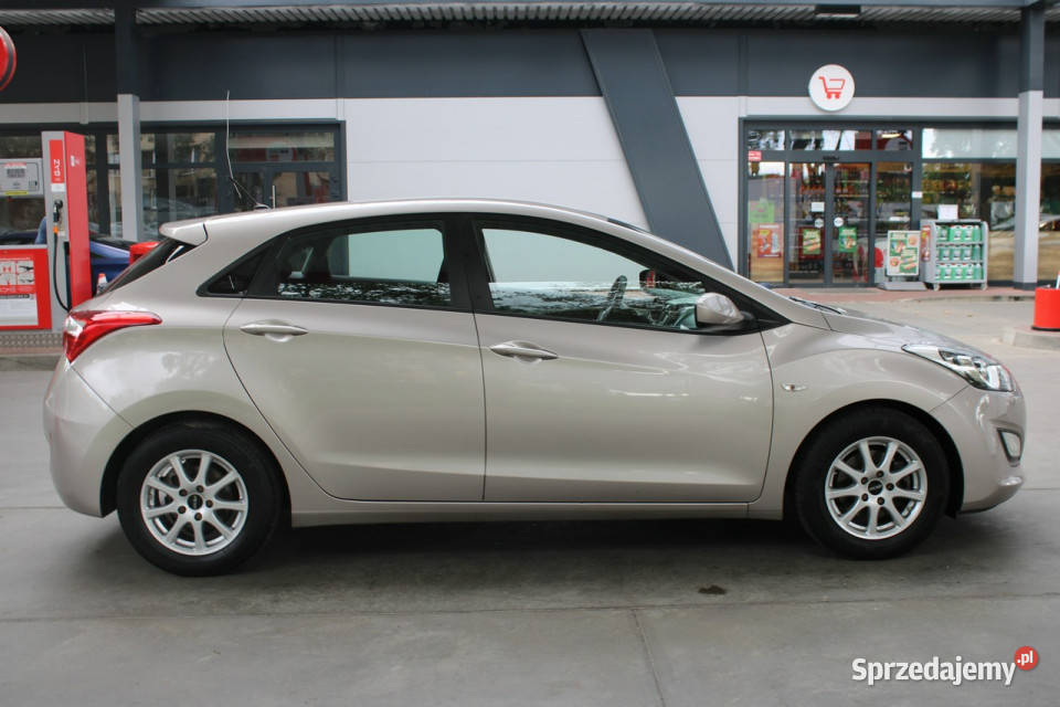 Hyundai i30 BezwypadkowyMaly przebiegSuper Gliwice sprzedam