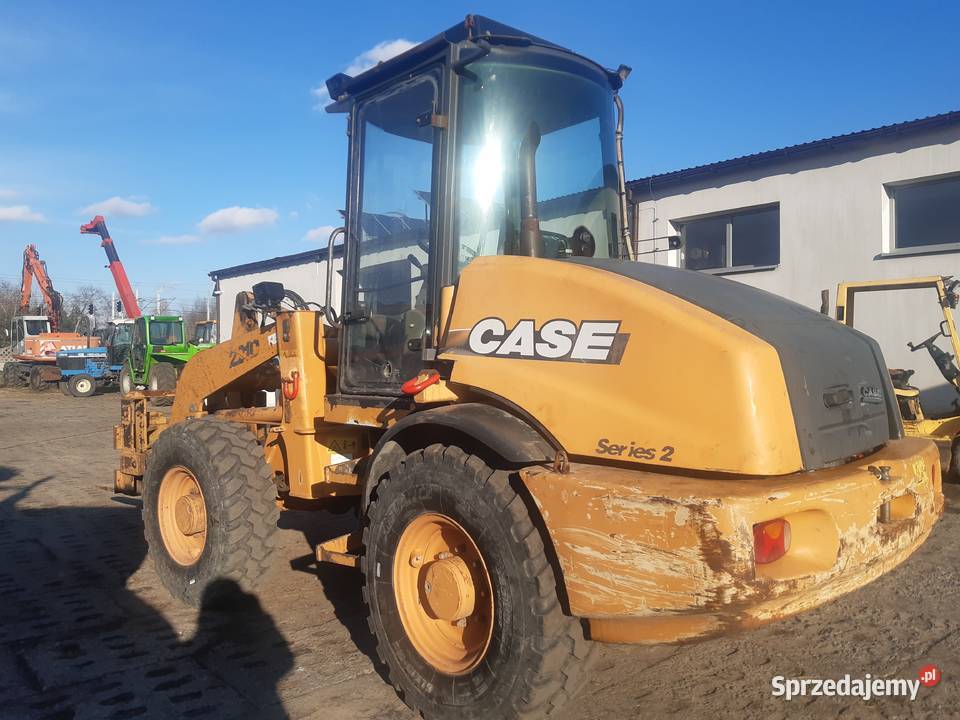 Case 221D ładowarka przegubowa Zaklików