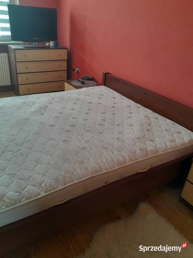 Zestaw łóżko dwie szafki nocne 160cm dolnośląskie Pszenno