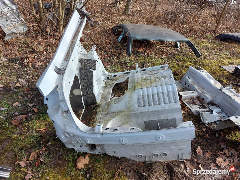 Skoda Octavia IV 5E3 Błotnik ćwiartka podłuznica