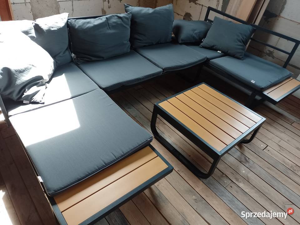 Czteroczęściowy komplet mebli ogrodowych pomorskie Zagórzyca