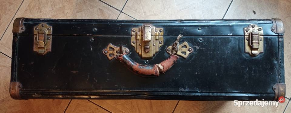 Stara walizka z okuciami Nakło nad Notecią