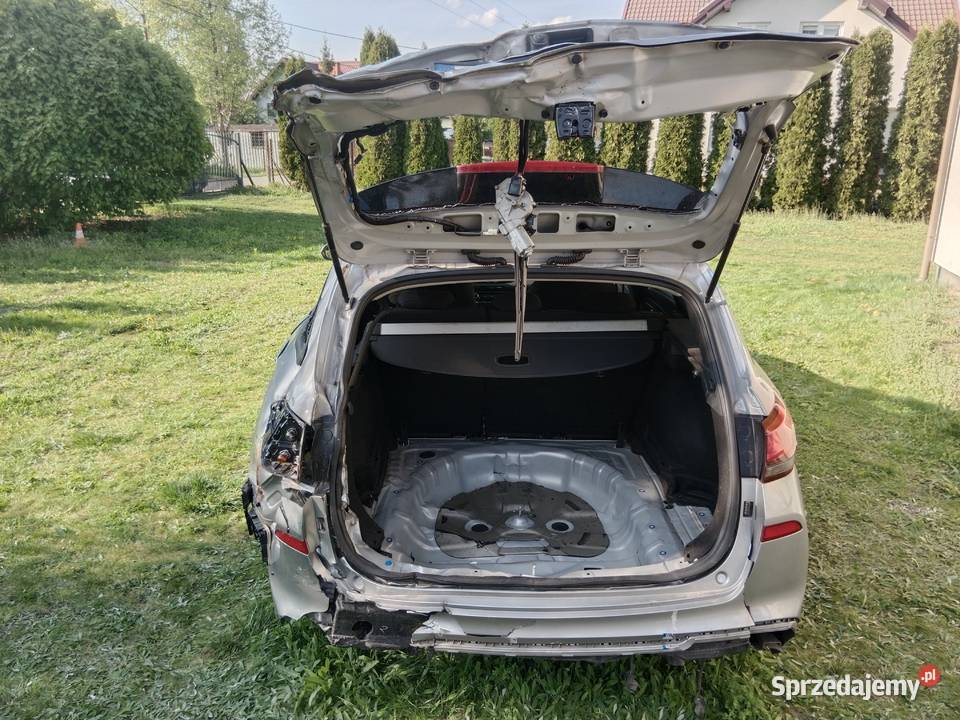 Uszkodzony Hyundai i30 Kombi 10 TGDI 120 2022r i30 Wielgolas Brzeziński sprzedam