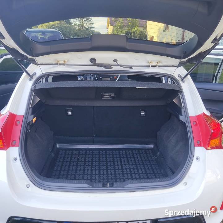 Toyota Auris 2013 1400cm3 Grójec