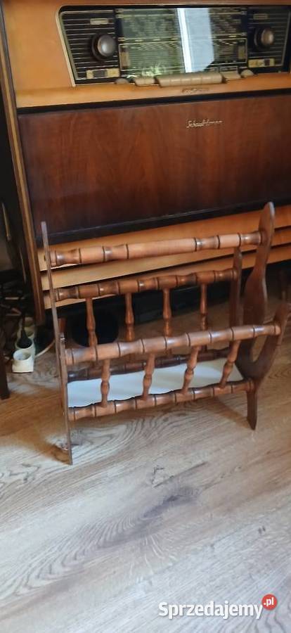 Stary drewniany gazetnik brązowy małopolskie Kraków