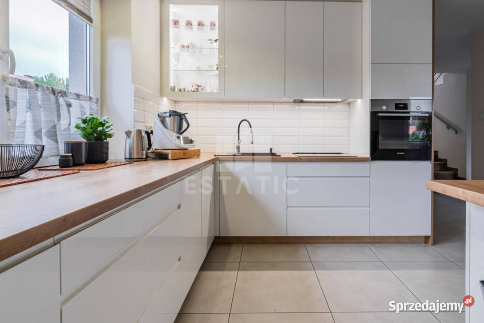 Dom wolnostojący 200m2 Straszyn Tęczowa