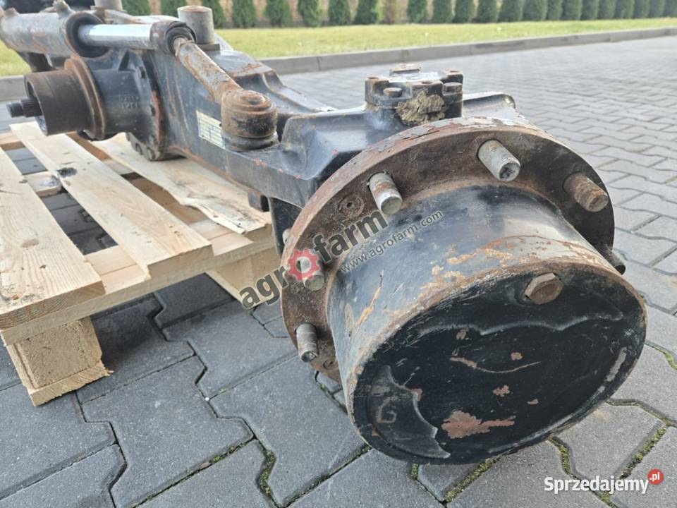 Przedni most Massey Ferguson 8250 Dana AG 200 Byków