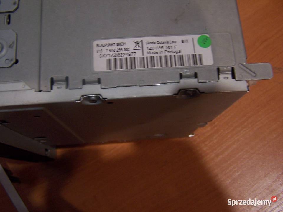 radio mp3 skoda octavia 2 plus ramka Sprzęt audio fabryczny łódzkie Rozprza sprzedam