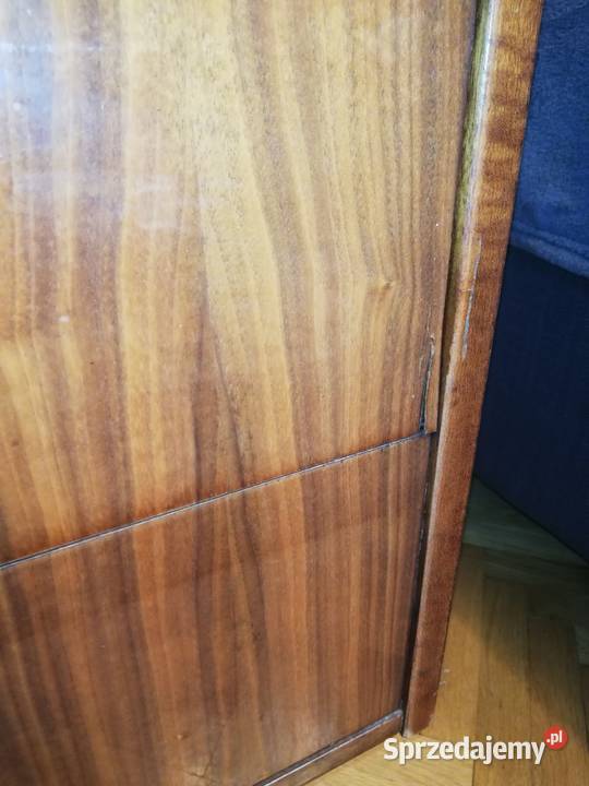 Komoda na nóżkach z epoki PRL Bieliźniarka mazowieckie