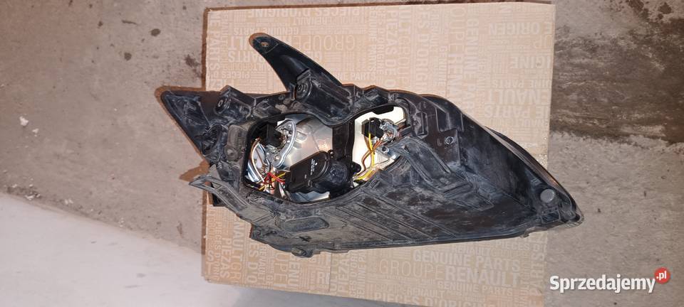FORD FOCUS MK2 04 REFLEKTOR LEWY LAMPA EU