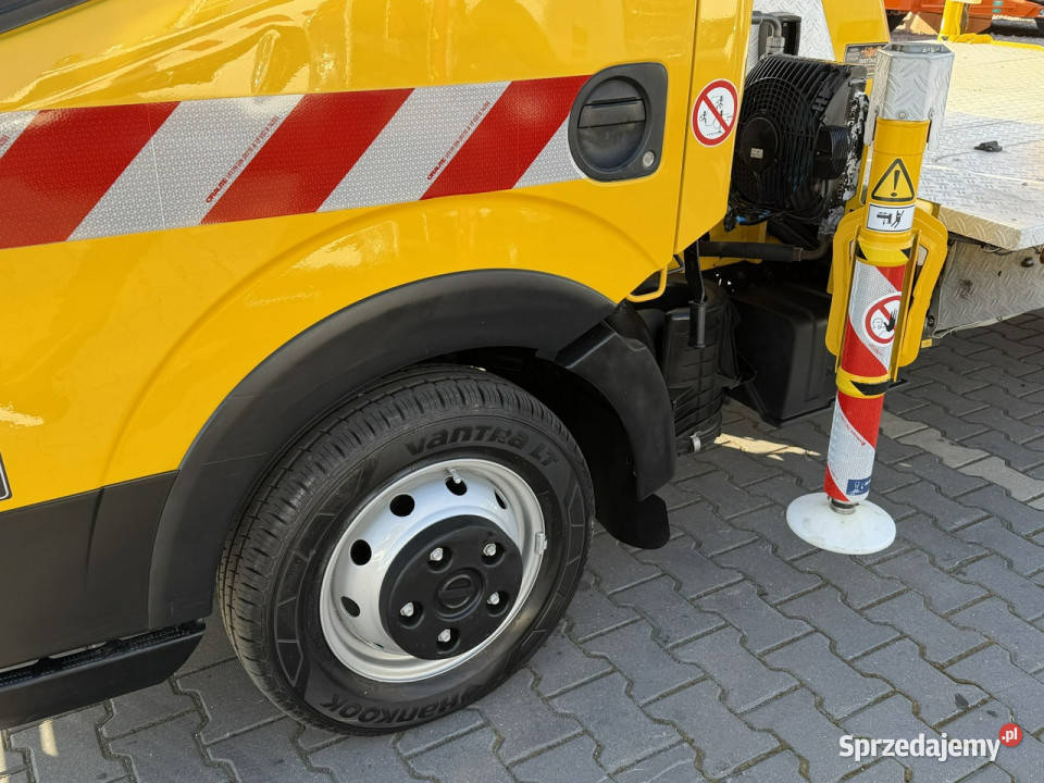 Nissan Cabstar Zwyżka Podnośnik Koszowy Widełki