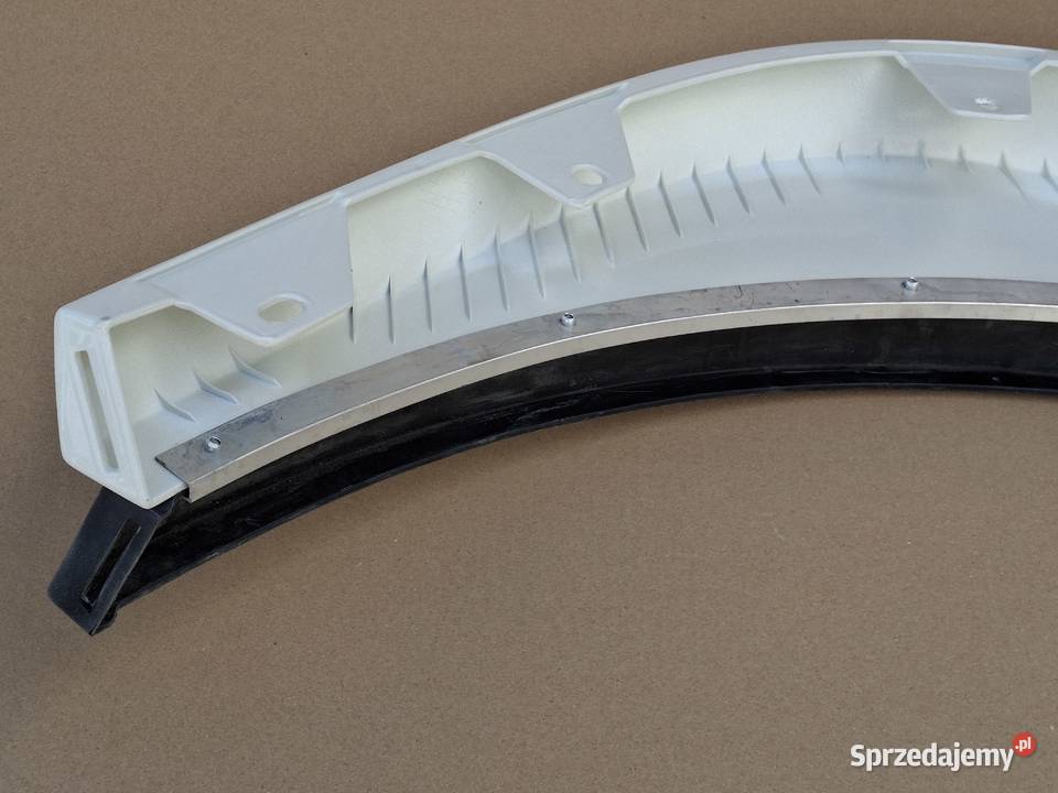 VOLVO FH4 SPOILER POD ZDERZAK PRAWY Z GUMĄ Bieleń