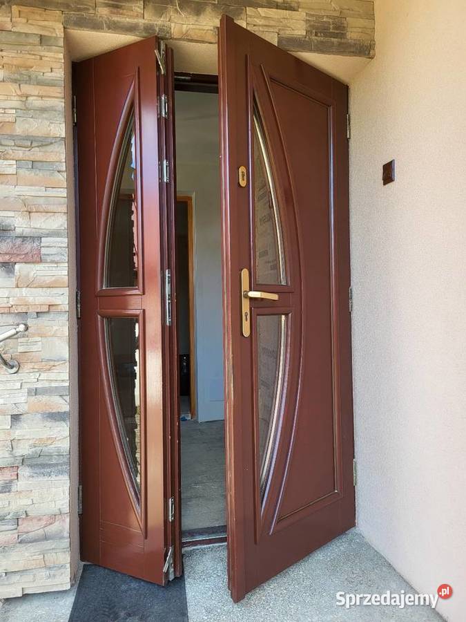 Drzwi wejściowe z dostawką Tuchów
