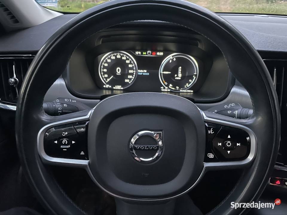 Volvo V90 400 koni bezwypadkowe plugin Warszawa